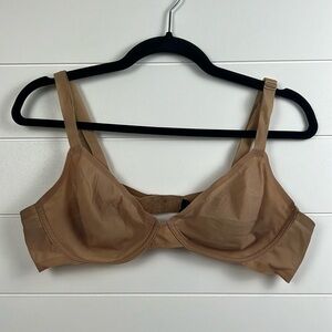 Skims unlined Demi bra nude 38B comfortable no show